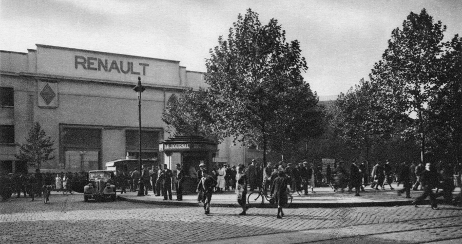 Boulogne-Billancourt, place Jules-Guesde, entrée des usines Renault. Collection Mémoire Vive.
