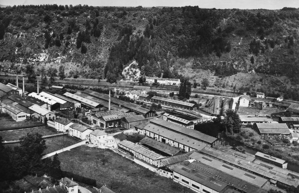 Vecqueville près de Joinville. L’usine de Bussy dans un méandre de la Marne. Carte postale éditée après guerre. Coll. Mémoire Vive.