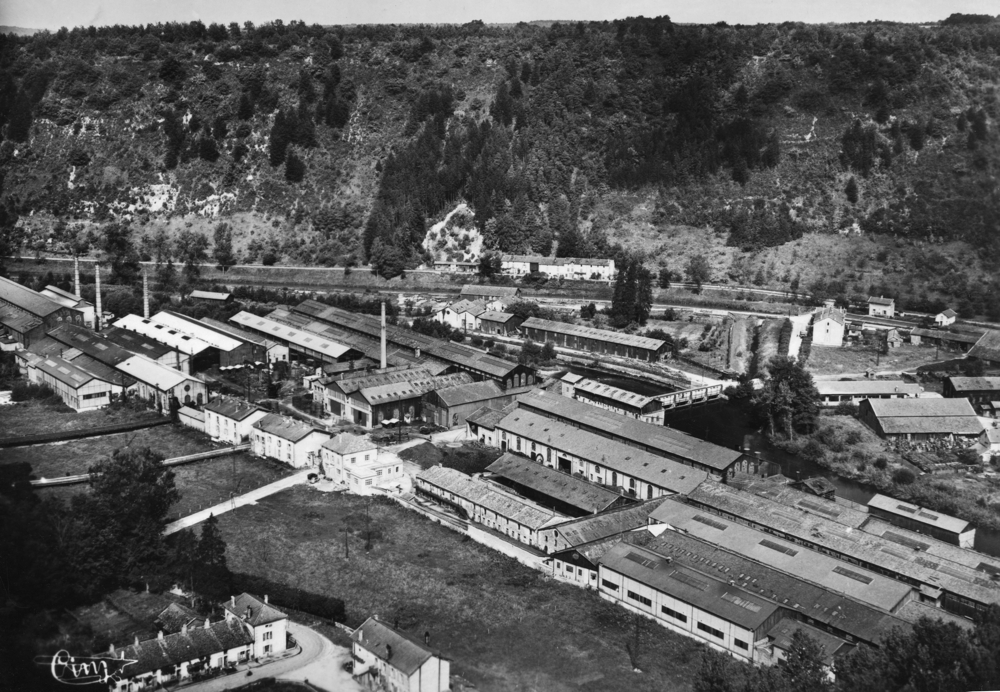 Vecqueville près de Joinville. L’usine de Bussy dans un méandre de la Marne. Carte postale éditée après guerre. Coll. Mémoire Vive.