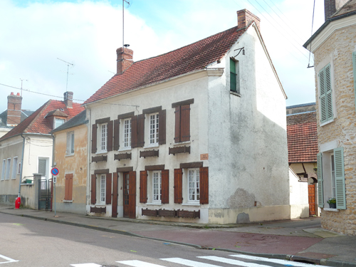 La maison du 28 de la rue Pacel à Pacy-sur-Eure. Photo Bernard et Ginette Petiot (2103). Droits réservés