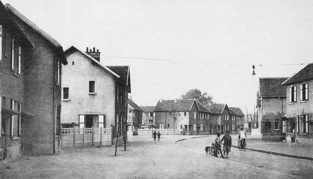 La cité jardin de Gennevilliers dans les années 1920-1930 ; probablement la future rue Chevreul. Carte postale.