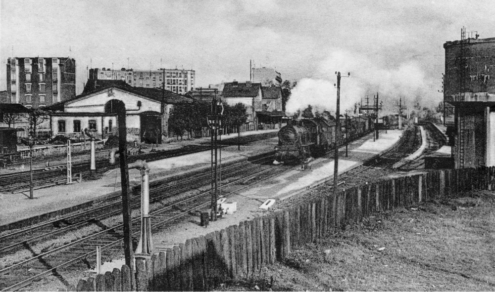 JPEG - 128.9 ko     La gare Le Bourget-Drancy. Carte postale oblitérée en 1945.  Collection Mémoire Vive.