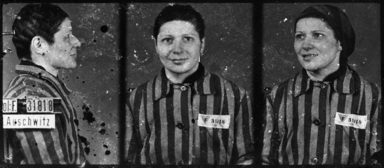 Photographiée à Auschwitz-I, le 3 février 1943, selon les trois vues anthropométriques de la police allemande. Musée d’État d’Auschwitz-Birkenau, Oświęcim, Pologne. Collection Mémoire Vive. Droits réservés.