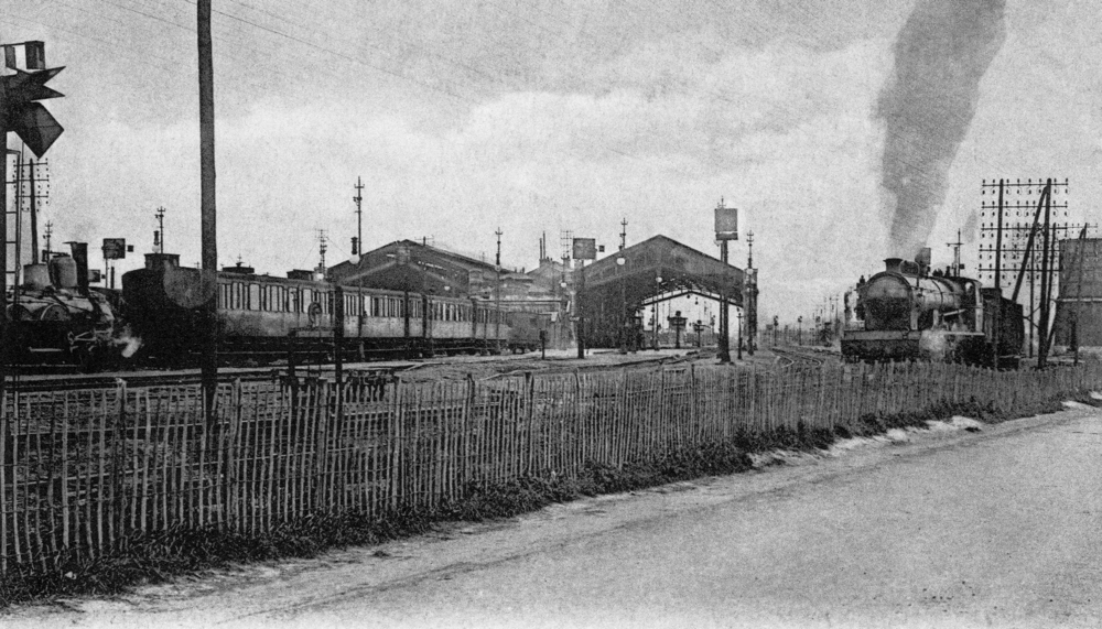 La gare des Aubrais dans les années 1900. Carte postale. Collection Mémoire Vive.