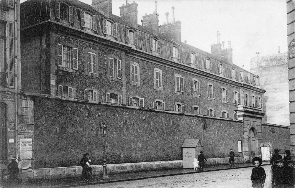 Paris. La prison militaire du Cherche-Midi en 1903. Carte postale, collection Mémoire Vive.