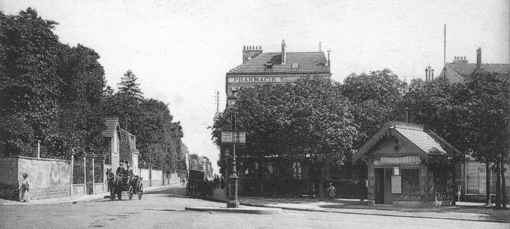 Saint-Cloud, la place Magenta et la rue Gounod au début des années 1900. À droite, le poste d’octroi. Carte postale coll. Mémoire Vive.